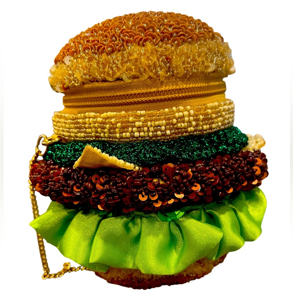 NWT *VIRAL* Hamburger beaded bag  “From India to You”